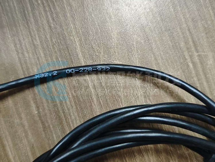 庫(kù)卡零點(diǎn)校正儀EMD X32.2轉(zhuǎn)接線(xiàn)纜00-228-932